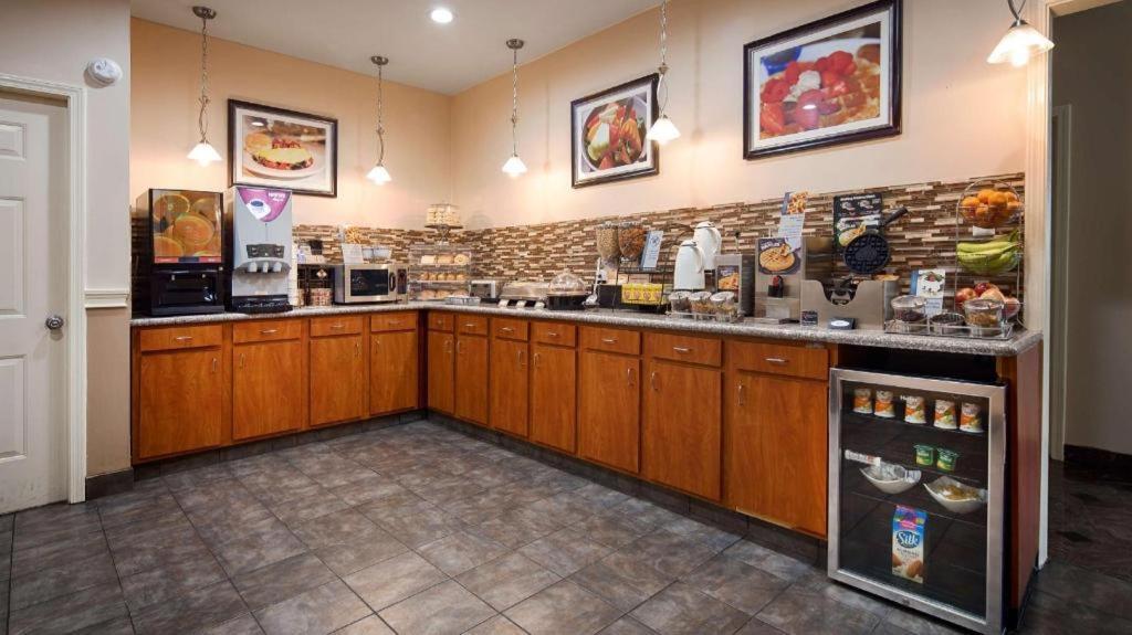 Americas Best Value Inn Monroe Bagian luar foto